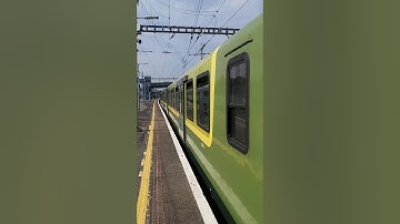 Dart class 8300/8100 at bray bound for howth