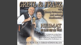 Vignette de la vidéo "Gretl & Franz mit Georg Schwenk und seinen Musikanten - Die schöne Frankenwälderin"
