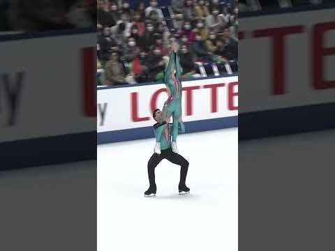 Guignard / Fabbri dancing to the lead at NHK Trophy 2023! #GPFigure #FigureSkating