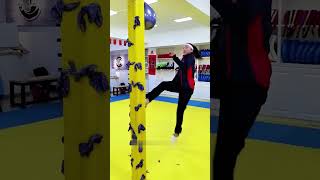 A Garota Estourou Os Balões Da Irmãzinha