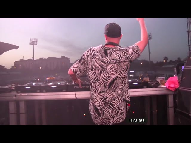 MARTIN IKIN - #20 Hooked