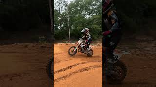 Get it!!! #motocross #racing #dirtbiketricks #dirtbikeadventures #sendit #enduro