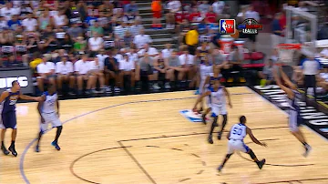 Dante Exum Finishes Above the Rim!