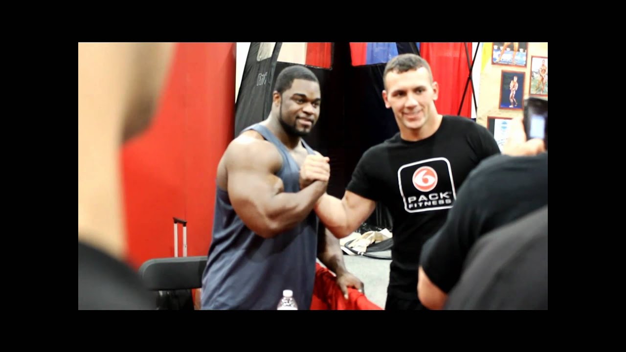 Brandon Curry - 2011 Arnold Classic Expo - YouTube