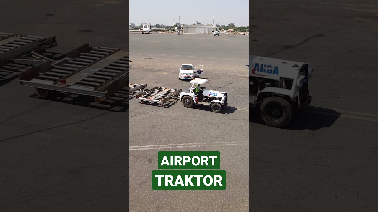 AIRPORT TRACTOR WALKING AROUND - TRAKTOR BANDARA BERSLIWERAN DENGAN GAGAHNYA