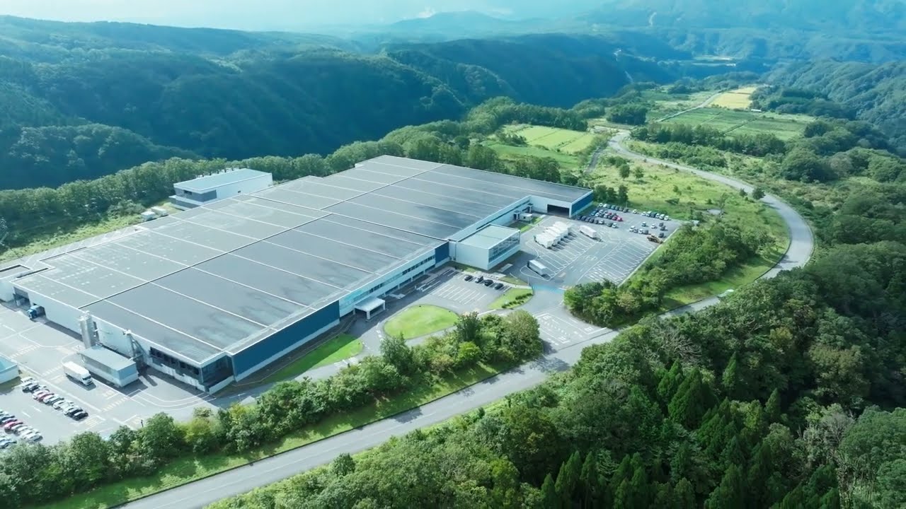 サントリー天然水 奥大山ブナの森工場（鳥取県日野郡）｜工場見学