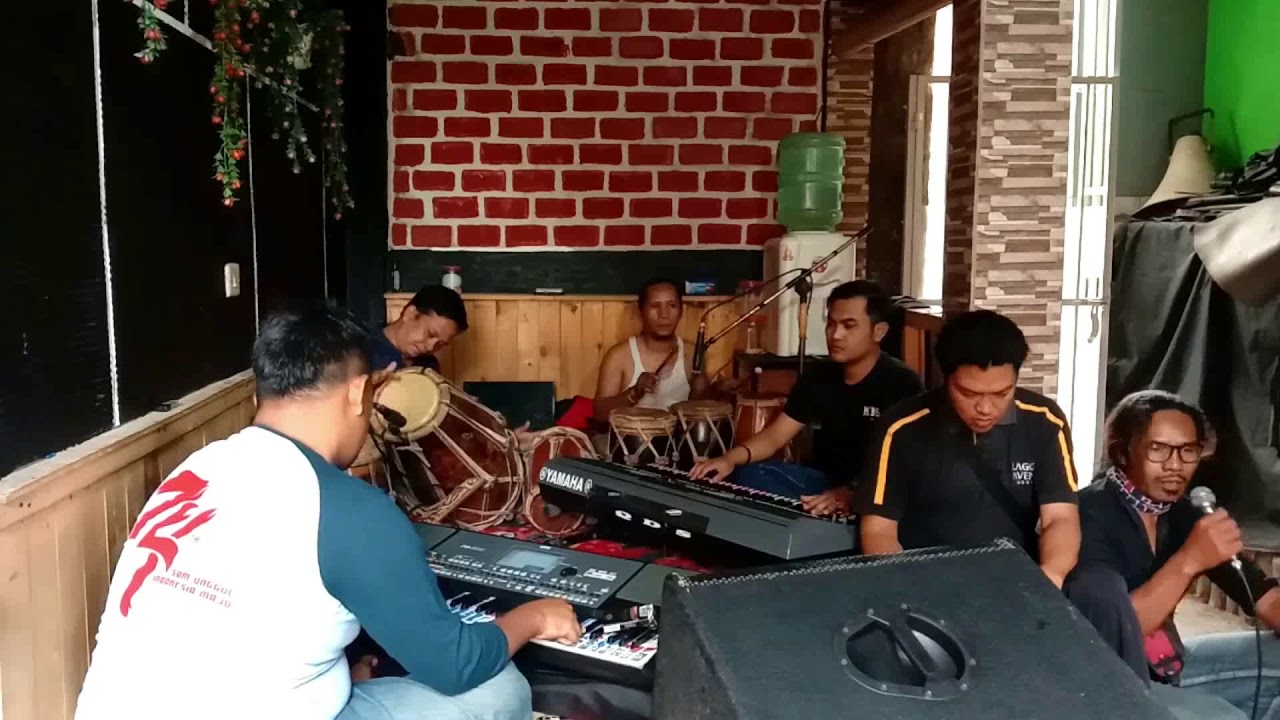 Sesi latihan - Kebon Raja #pujisonada - YouTube