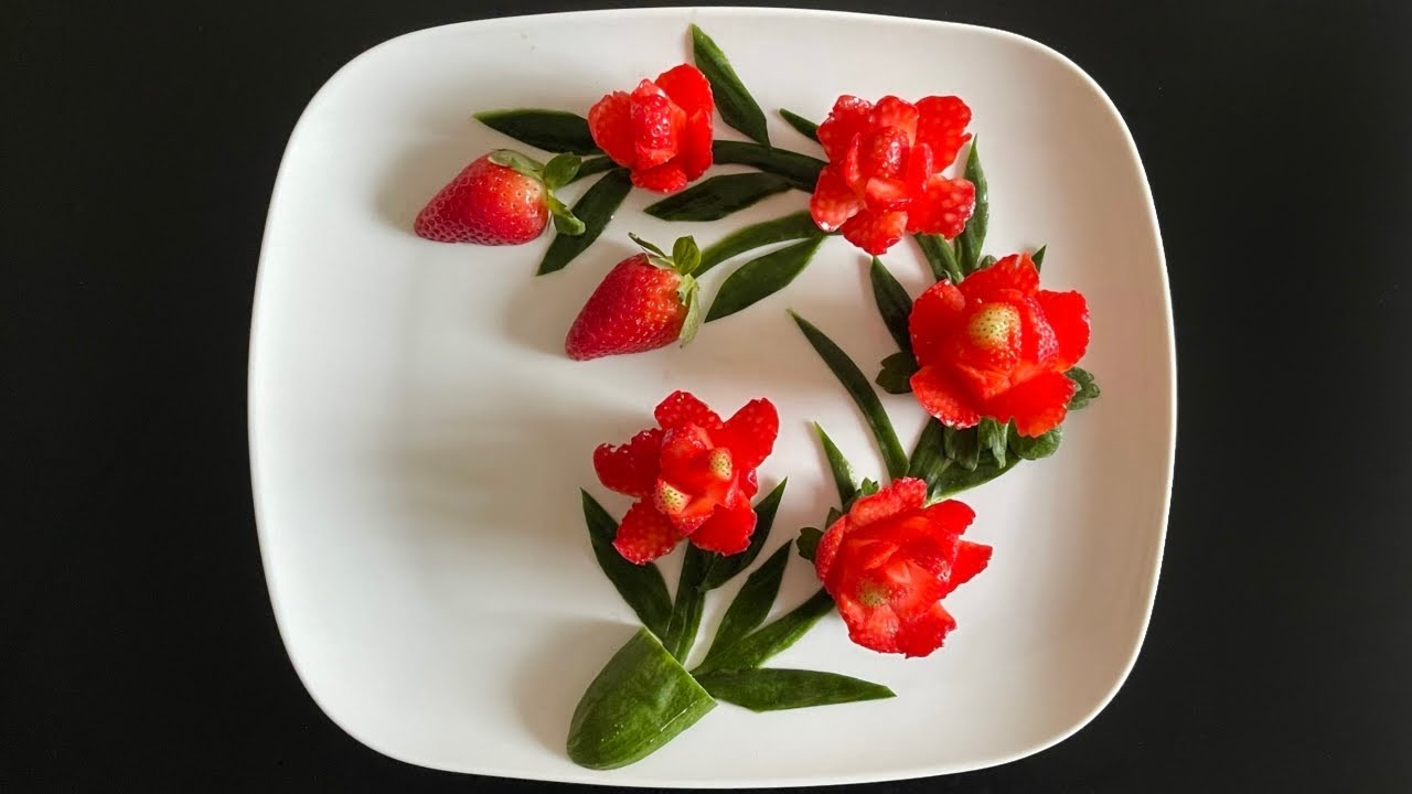 Beautiful Fruit Decoration Ideas / Plate Decoration with Strawberry and