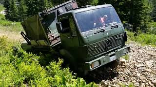 Mercedes 1017 stuck in soft ground screenshot 5