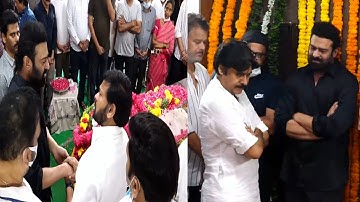 Chiranjeevi and Pawan Kalyan Visuals At Krishnam Raju House | Prabhas | Mahesh Babu | Get Ready