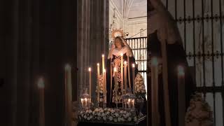 Ntra Sra de la Soledad en la Catedral de #salamanca #semanasanta #tradiciones #sabadosanto