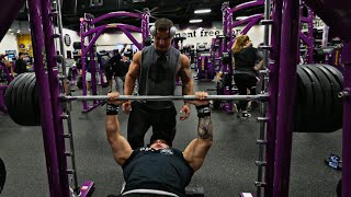 Mogging At Planet Fitness