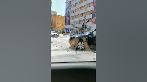 Prometna nesreća na raskrižju kraj Kroma