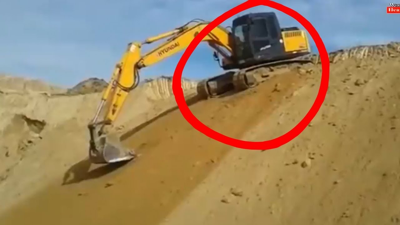 World Top Awesome Incredible Heavy Equipment Truck Idiots Fails Skills