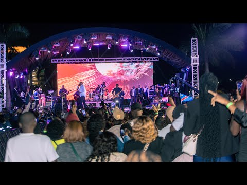 REVIVEZ L’AMBIANCE UNIQUE DU CONCERT DE MOISE MBIYE EN ANGOLA