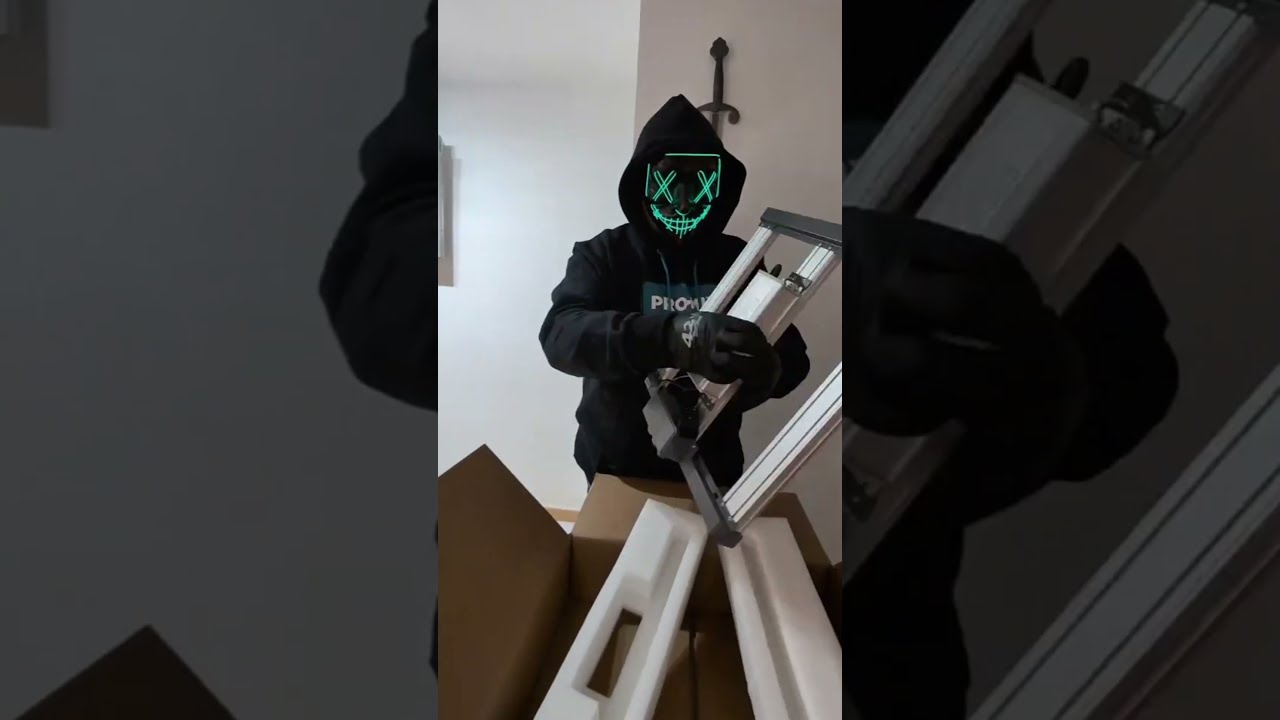 Let’s unbox and see how the Mars Hydro new FC1500-EVO looks and feels. 📸@nonick123gd