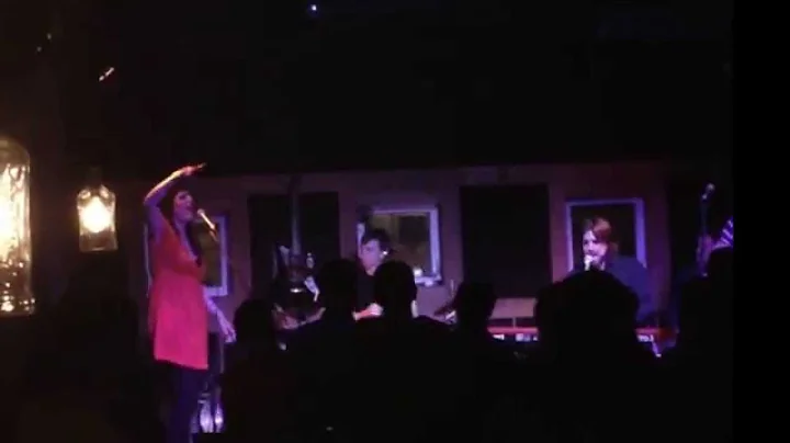 Del Phoena - "Somebody to Love" Live