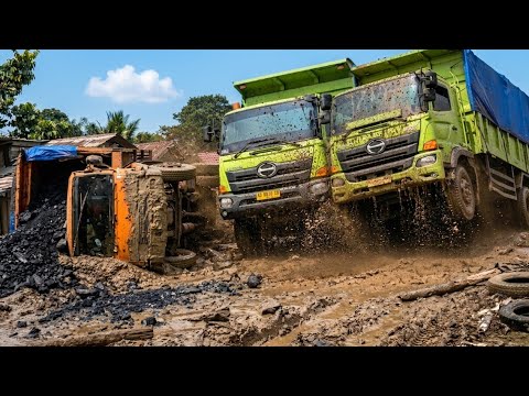 The Most Difficult Road to Take || Seconds of a Coal Truck Overturning