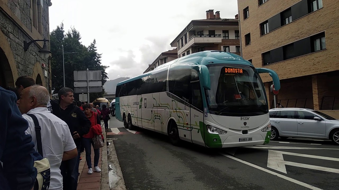lurraldebus-la-guipuzkoana-irizar-i6-n-92-en-azpeitia-youtube