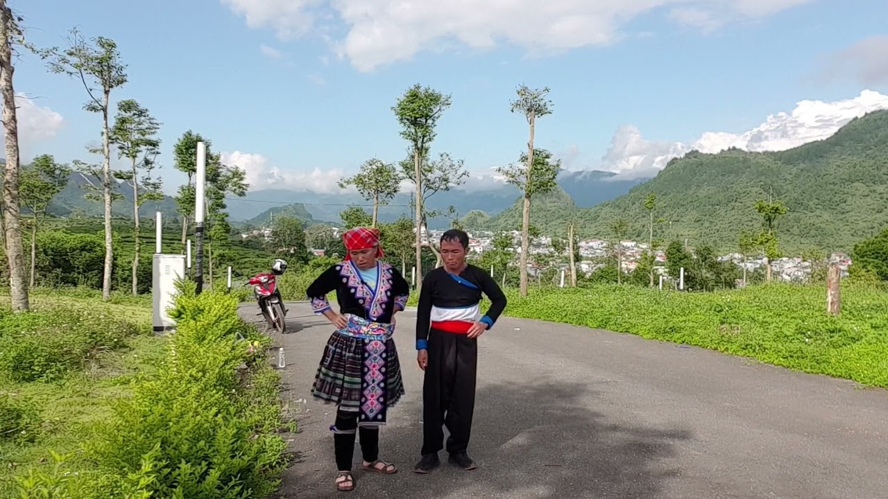 kwv txhiaj nkauj nraug sib lwv lom zem ua si