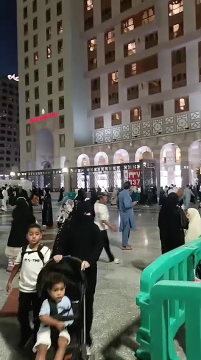 AHW Jatim : Suasana Masjid Nabawi Saat Magrib