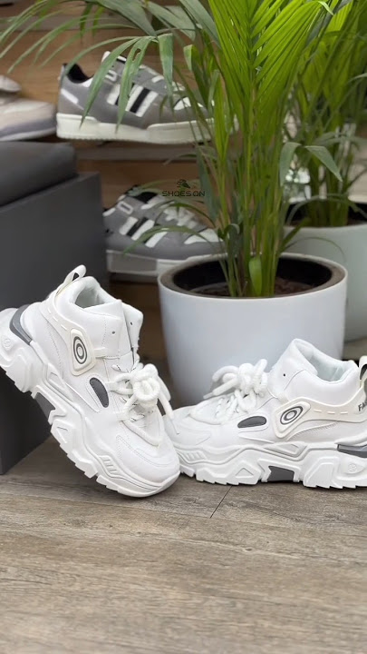 new trending vintage model shoe in white colour #vintage #shoes #viral #trending #fashion #shorts