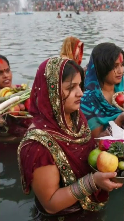 सवा लाख के सारी भीजे - sava lakh ke Saari bhije || Chhath Puja