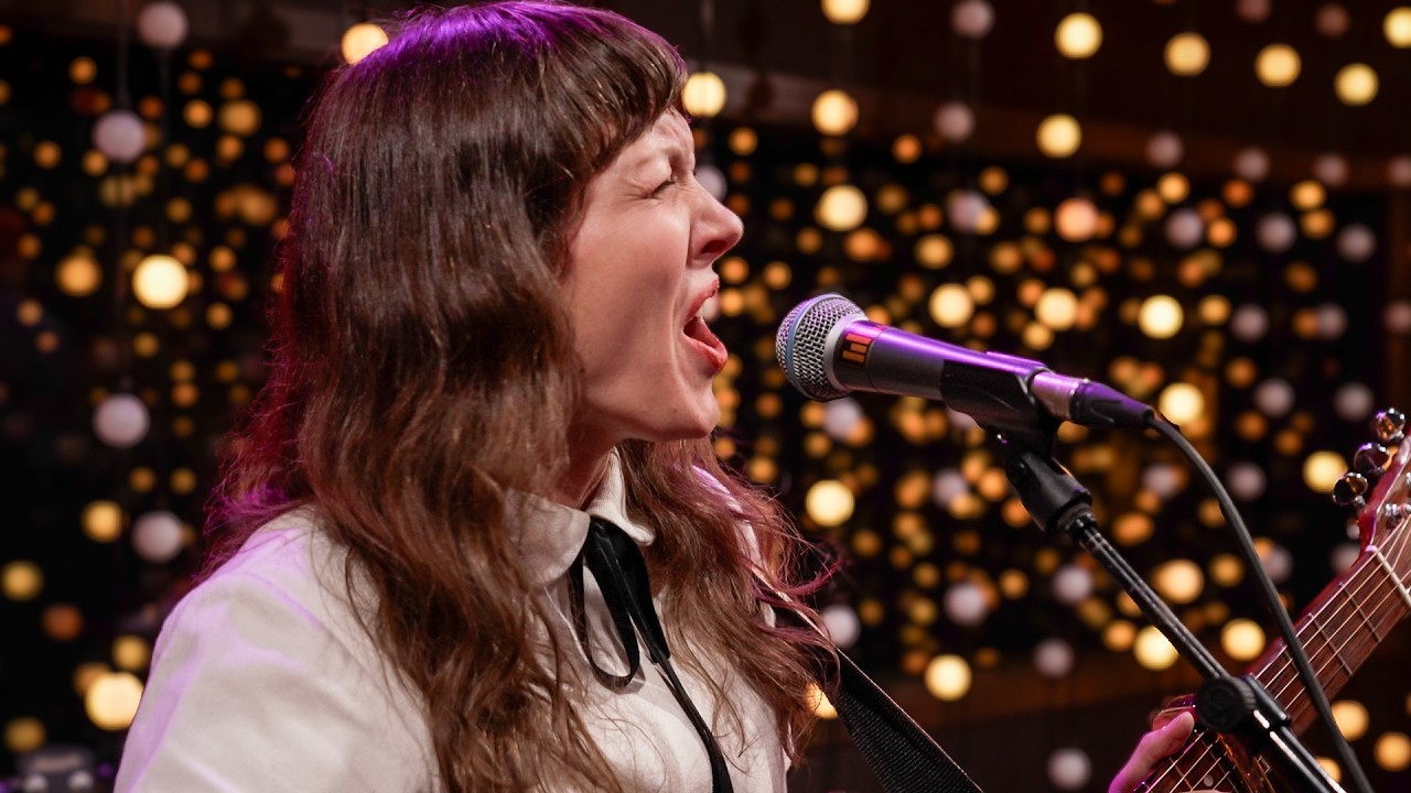 Alela Diane - Wide Open Spaces (Live on KEXP)