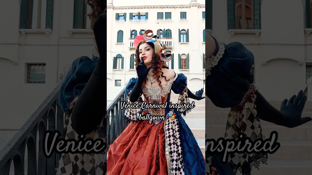 This was a dream come true to wear in Venice! (Dress made by me 👗)