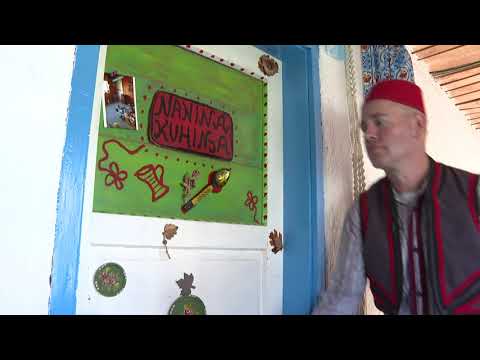 Video: Zavirite U Kuću NoDa, Reimagining Tradicionalnih Mlinskih Kuća