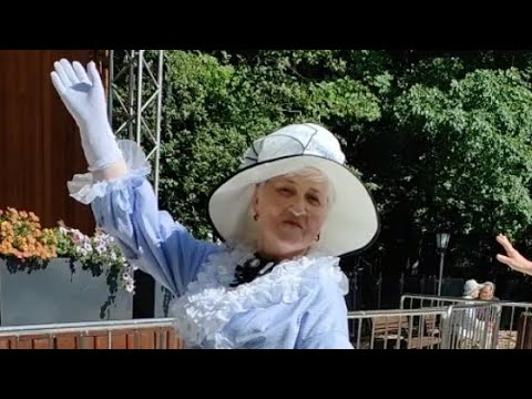 "Праздничный вальс!" Парк Сокольники - YouTube