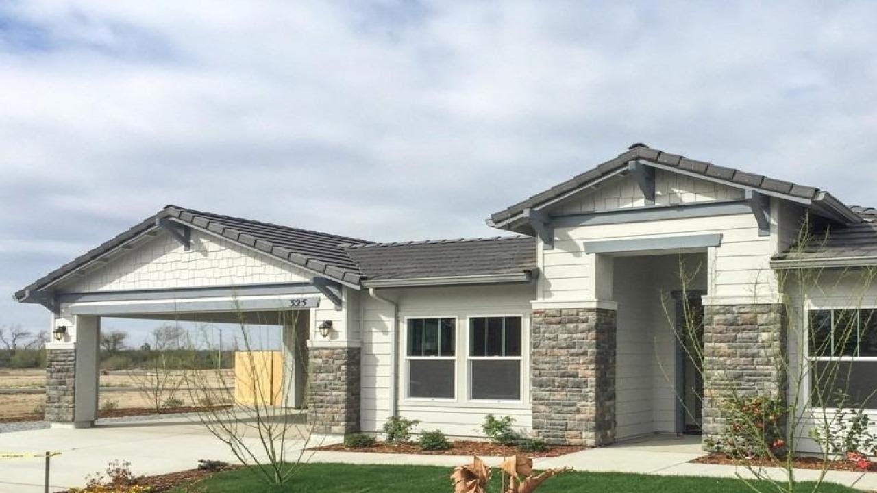 346 S Balmoral, Porterville, CA Presented by Jackie Hillen.