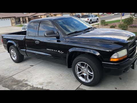 2003 Dodge Dakota R/T 5.9 Liter Review and Walk around