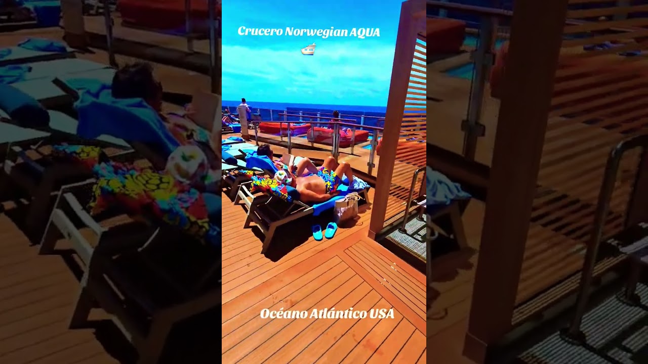 en Alta mar en Océano Atlántico norte rumbo Estados Unidos con Crucero Norwegian AQUA