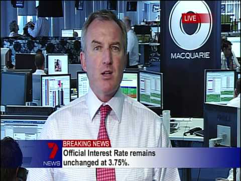 Macquarie Bank Employee busted looking at nude pho...
