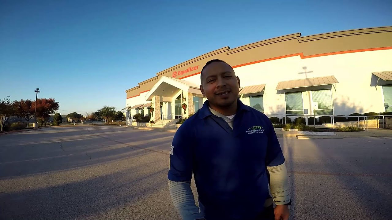Alfredo's Auto Glass experience at the Auto Glass University YouTube
