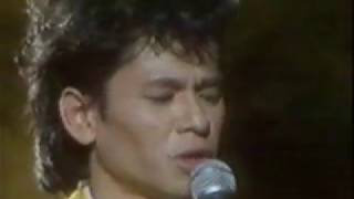 Sudirman - Hujan (Live) | Varia Aidilfitri (1985) | Lagu Anak Desa (1980)