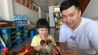 Gaby and Oil Try Salak (Snake Fruit) For The First Time | กินผลไม้สละ