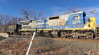 Late Afternoon on the Berkshire Sub, Featuring CSX R004 & M427 (12/10/22)