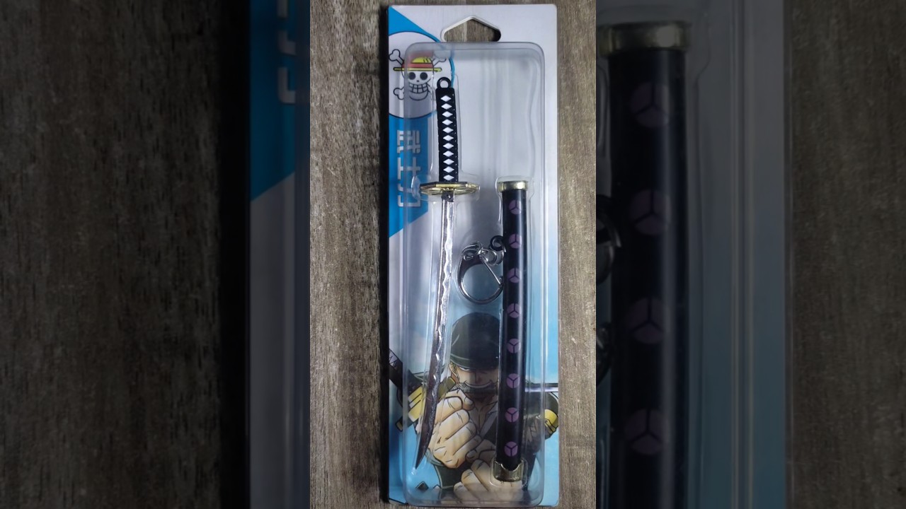 Zoro’s black blade Shusui Katana Keychain ⚔️ | One Piece Mini Sword Unboxing 
