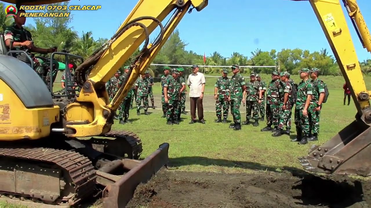 KUNJUNGAN KERJA MENTERI PERTAHANAN RI DI MARSHALLING AREA YONIF TP 838 PURWA WIJAYA