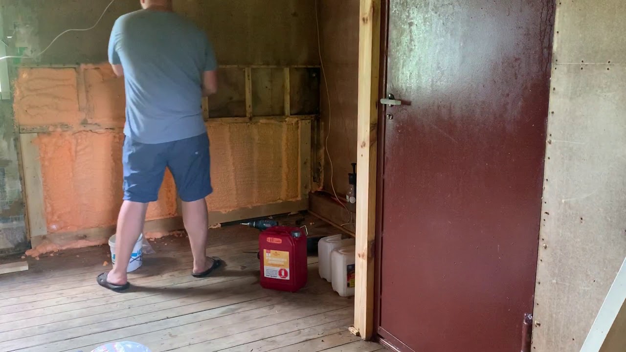 Напыляемый (пенный) утеплитель фирмы Polynor и FASTFIX - YouTube