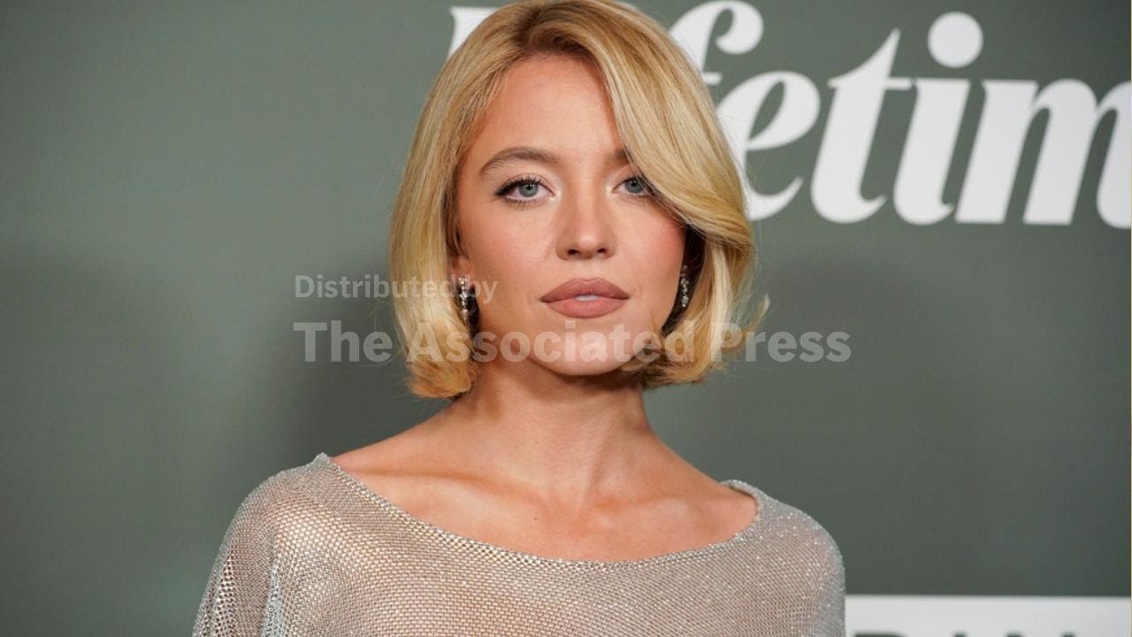 Sweeney and Scherzinger show the Power of Women