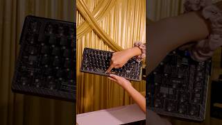 checking out the $600 24k gold plated keyboard by ROG
