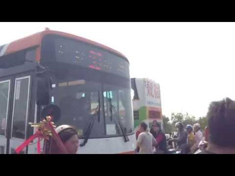 【公車被嗆】台1線大甲溪橋上南下車道@大甲媽袓回鑾