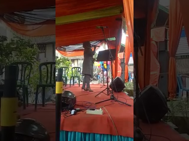 Cover lagu by Lyla Handayani Hrp  'Holong nadirohakku' voc. Winda sari Hrp. class=