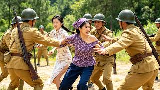 日軍街頭調戲美女，殊不知她背後有功夫高手 ⚔️  抗日  MMA | Kung Fu