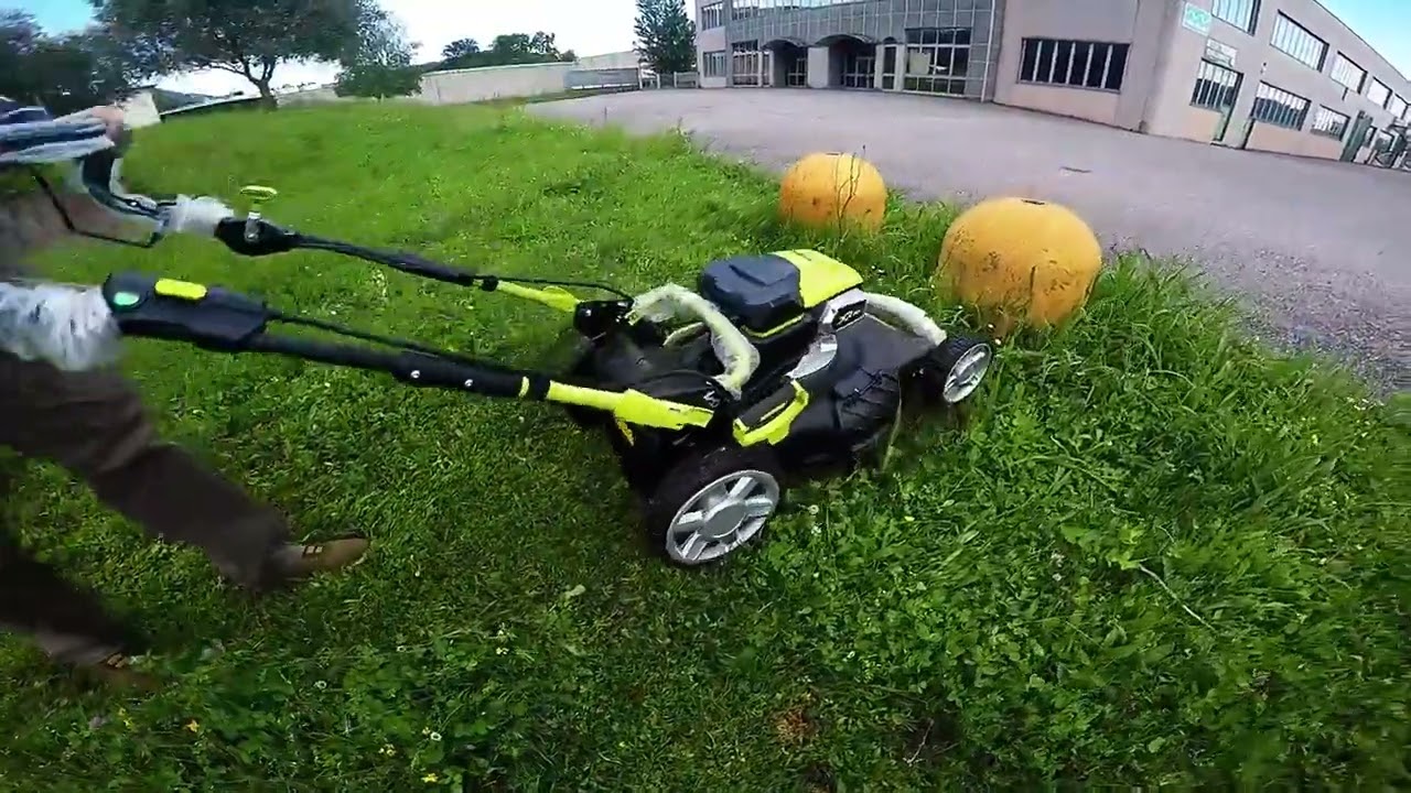 GForce XR120 53S Selfpropelled Batterypowered Lawn Mower