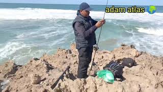 صيد سمك البحر بدودة الارض.Sea fishing with reed baited by earthworms#المغرب #morocco ,واد ايكم،تمارة