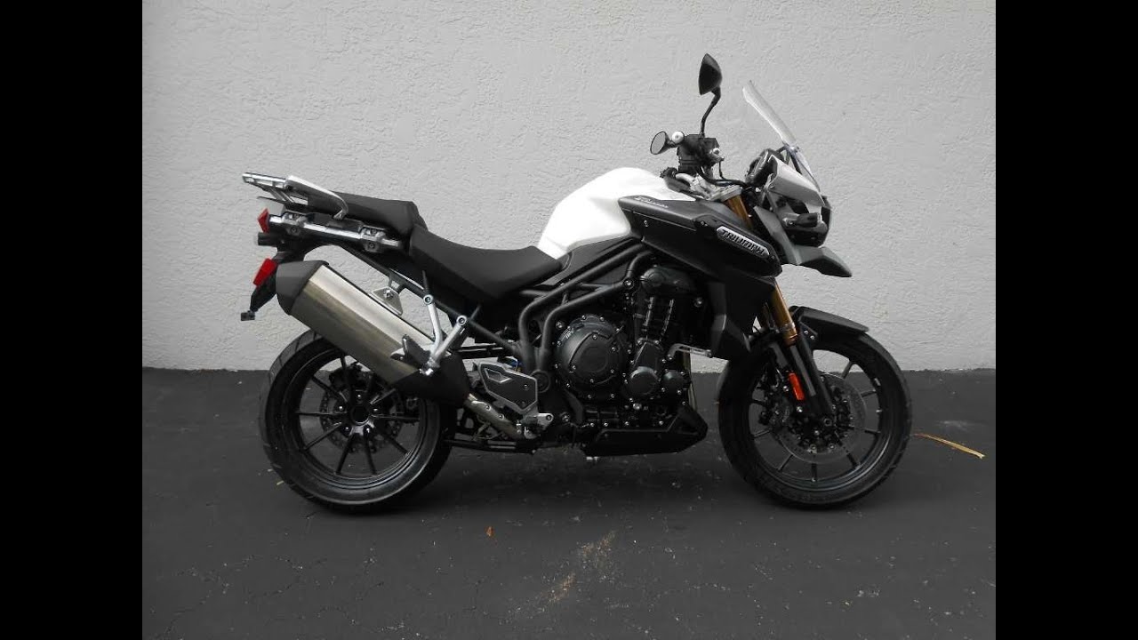 triumph adventurer 1200